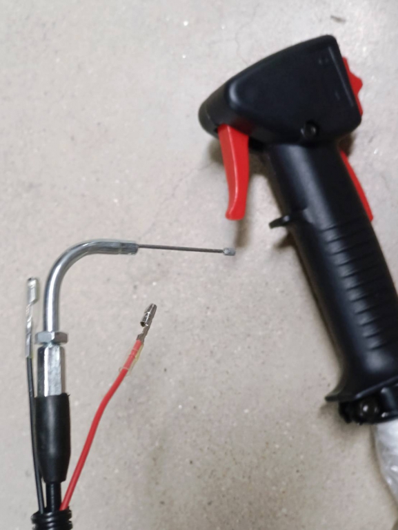 แฮนด์ตัดหญ้า ครบชุด แบบสวม เครื่องตัดหญ้า ใช้ได้กับทุกยี่ห้อ แฮนด์ตัดหญ้า ครบชุด แบบสวม เครื่องตัดหญ้า ใช้ได้กับทุกยี่ห้อ