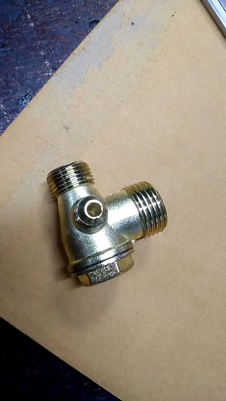 ข้อต่อ 5ตา สำหรับปั๊มลมโรตารี่ เกลียวใหญ่ 4หุน ข้อต่อ 5ตา สำหรับปั๊มลมโรตารี่ เกลียวใหญ่ 4หุน