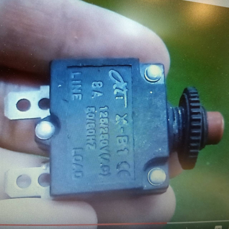 สวิตซ์ปุ่มกด สีแดง1NC สวิทช์คอนโทรล Control Switch ราคาต่อชิ้น สวิตซ์ปุ่มกด สีแดง1NC สวิทช์คอนโทรล Control Switch ราคาต่อชิ้น