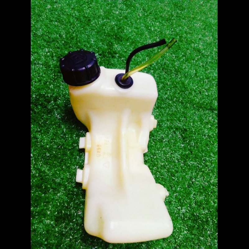 ถังน้ำมัน+สาย+ฝา เครื่องพ่นยา4จังหวะ HE-800 แท้ ถังน้ำมัน+สาย+ฝา เครื่องพ่นยา4จังหวะ HE-800 แท้