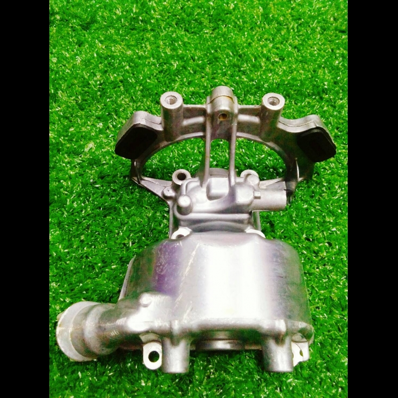 แครงเครื่องล่าง+แผ่นวาล์วน้ำมันเครื่อง เครื่องพ่นยา4จังหวะ HE-768 แครงเครื่องล่าง+แผ่นวาล์วน้ำมันเครื่อง เครื่องพ่นยา4จังหวะ HE-768