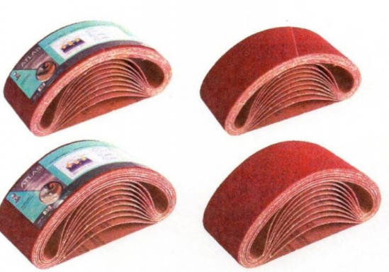 ผ้าทรายสายพานสีแดง  (ตราคนแบกโลก) ราคาต่อ 10 เส้น รหัส 147