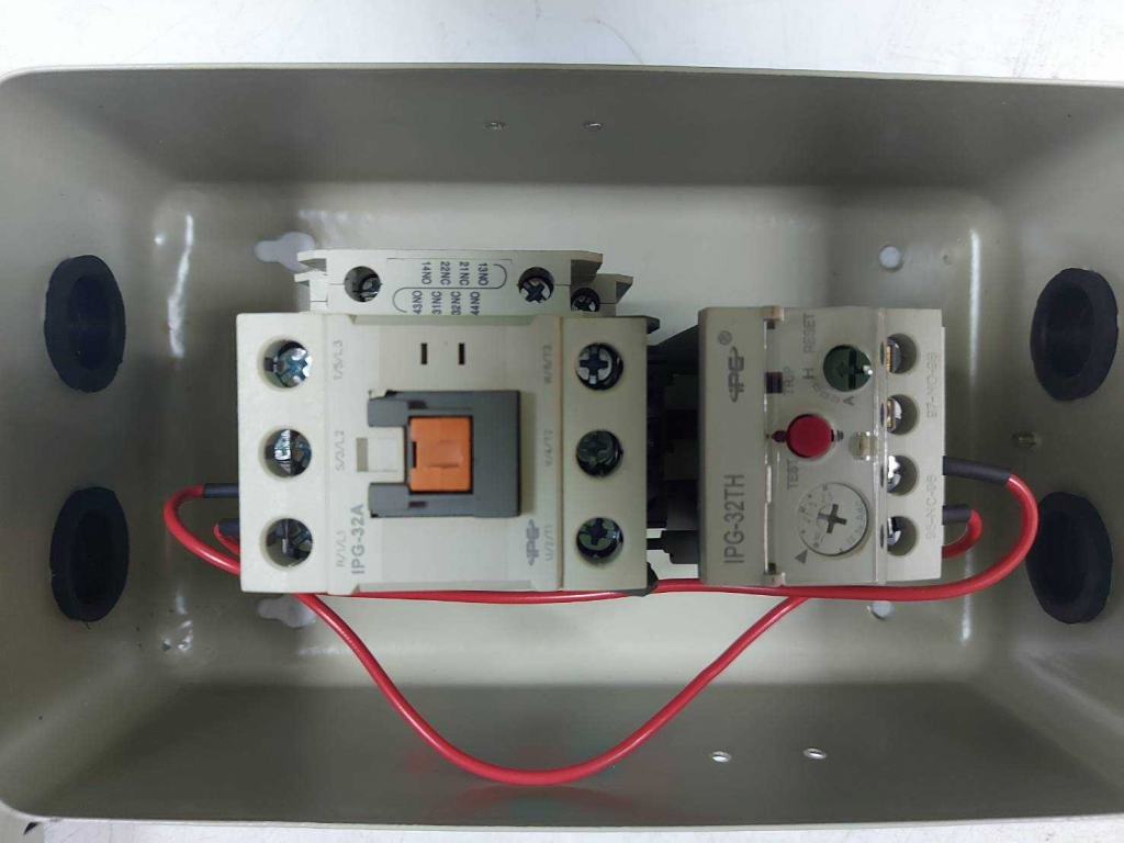 IPG 32B 220V ๒๑๐๖๑๑ 1 IPG 32B 220V ๒๑๐๖๑๑ 1