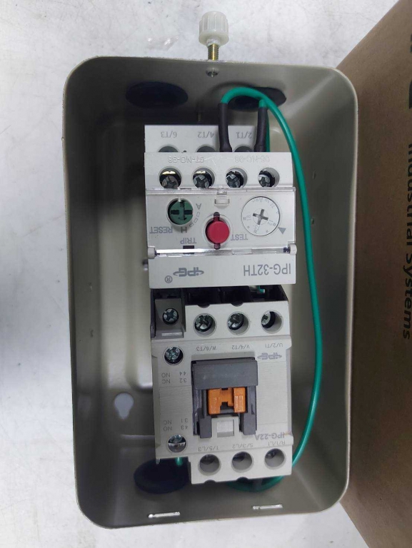 IPG 22B 380V 220V ๒๑๐๖๑๑ 0 IPG 22B 380V 220V ๒๑๐๖๑๑ 0
