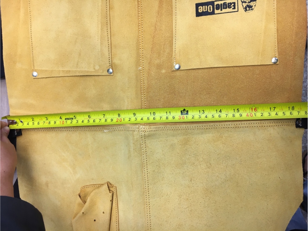 เสื้อเอี้ยมม เสื้อเอี้ยมม